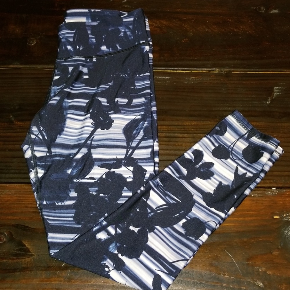 Fabletics Demi Lavato Compression leggings